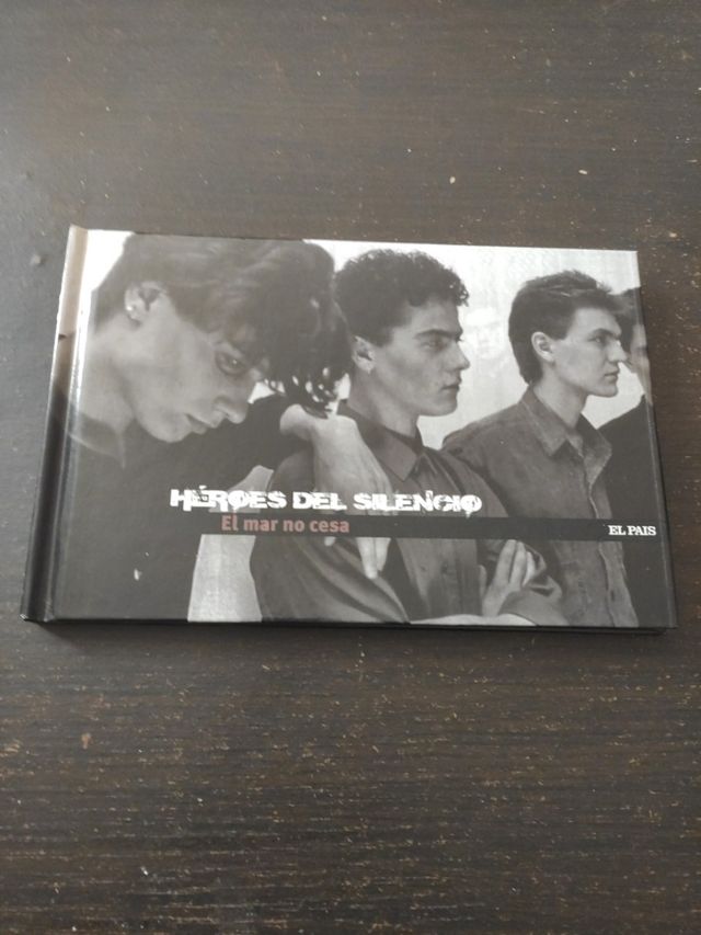 librodiscos de la colección héroes del silencio 