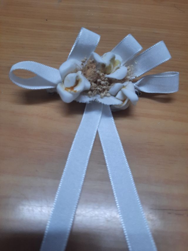 Lazo pelo Primera Comunión con flores