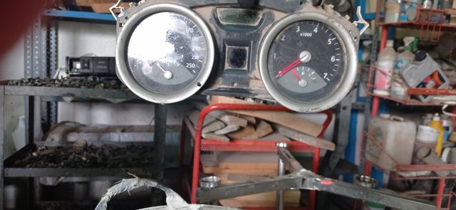 cuentakilómetros renault