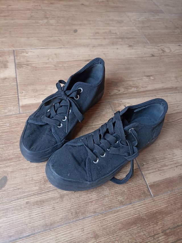 Zapatillas negras