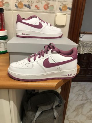 Nike air force 1 talla 39 y 36 de segunda mano por 70 EUR en Alcorcón en  WALLAPOP