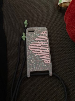 Funda movil bimba y lola\\/ Iphone 6,7,8, SE de segunda mano por 16 EUR en  Móstoles en WALLAPOP