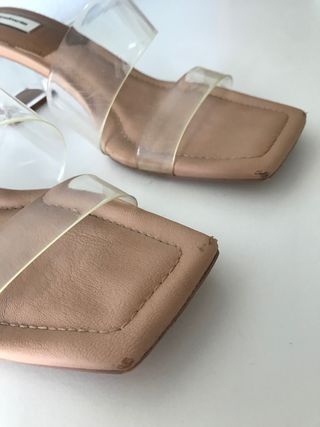 Sandalias vinilo Stradivarius de segunda mano por 14 EUR en Elche en  WALLAPOP
