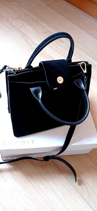 Bolso ante negro de Mango. Nuevo! de segunda mano por 20 EUR en Sestao en  WALLAPOP