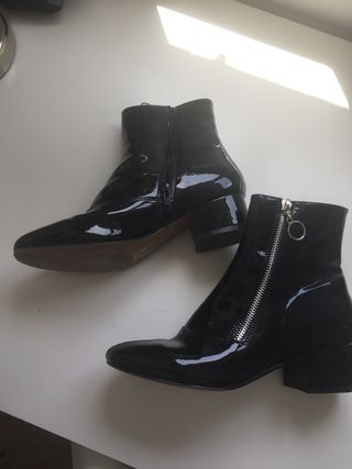 Botines charol Marypaz de segunda mano por 6 EUR en Tomares en WALLAPOP