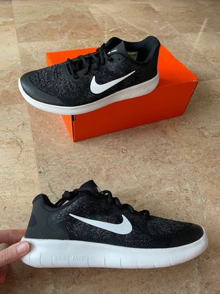 Zapatillas Nike Negras de segunda mano en Reus en WALLAPOP