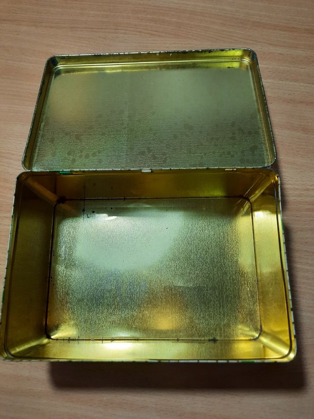 CAJA METALICA COLA CAO