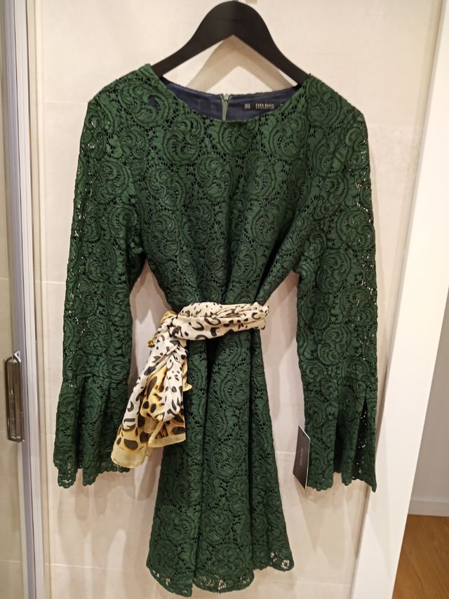 Elegante vestido de cóctel ,color verde botellla