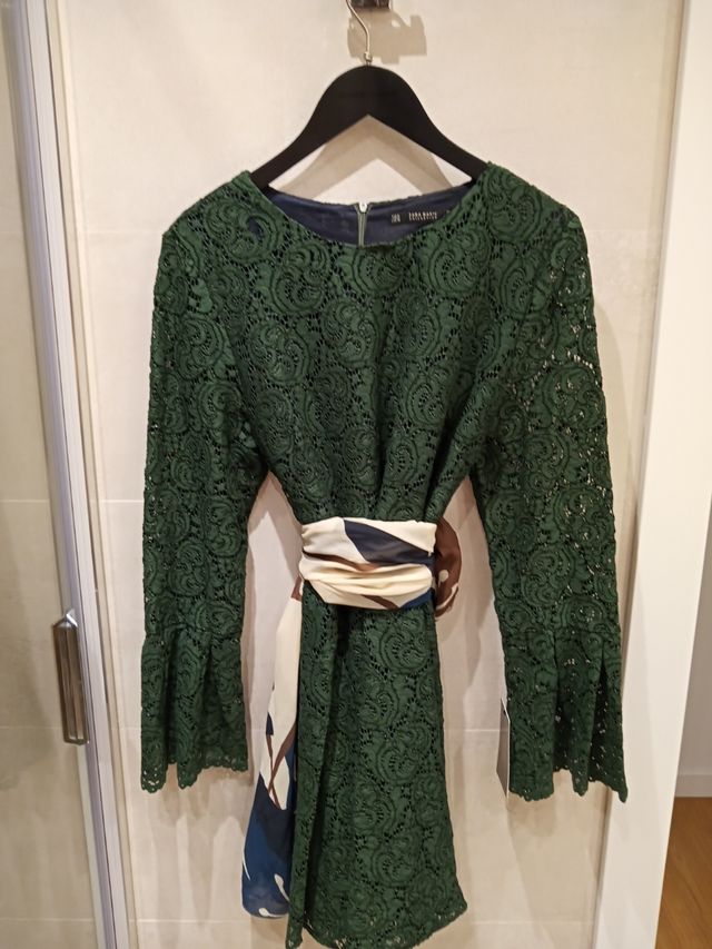 Elegante vestido de cóctel ,color verde botellla