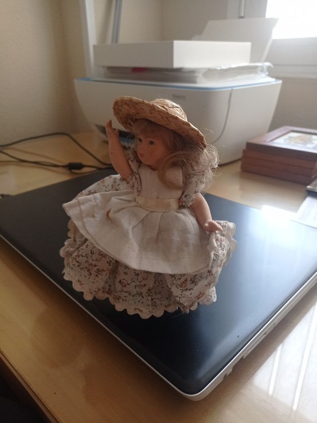 Se venden muñecas de Porcelana