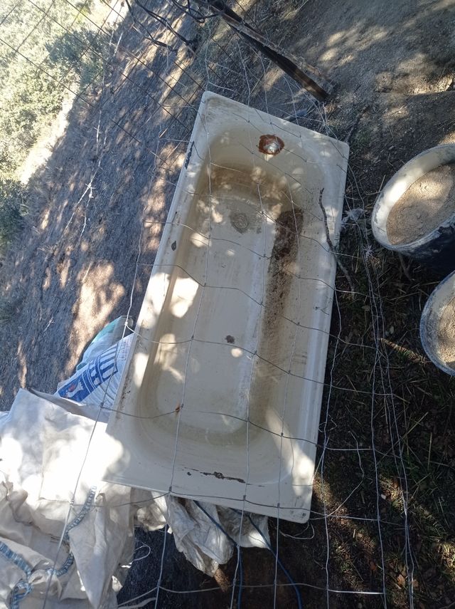 Se venden Bañeras bebederos