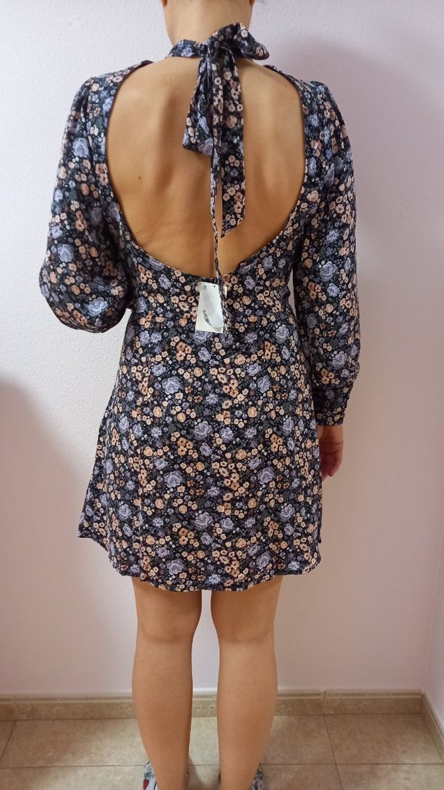 vestido talla 44 sin estrenar,  con etiqueta