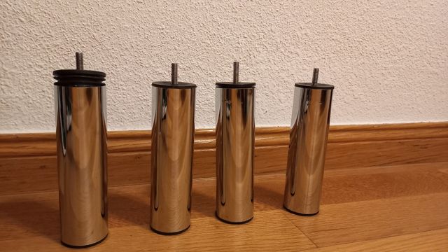 Vendo 3 patas + 1 de regalo. Total  4