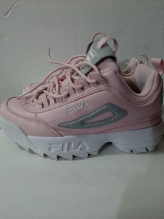 Deportivas fila plataforma. de segunda mano por 28 EUR en Talavera de la  Reina en WALLAPOP