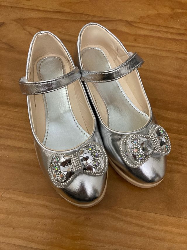 Zapatos de fiesta infantiles