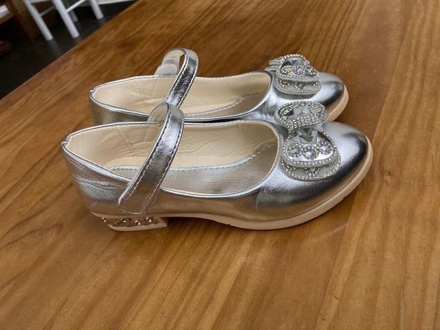 Zapatos de fiesta infantiles