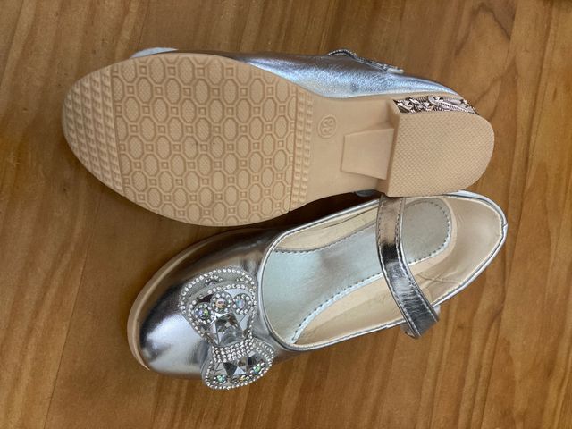 Zapatos de fiesta infantiles