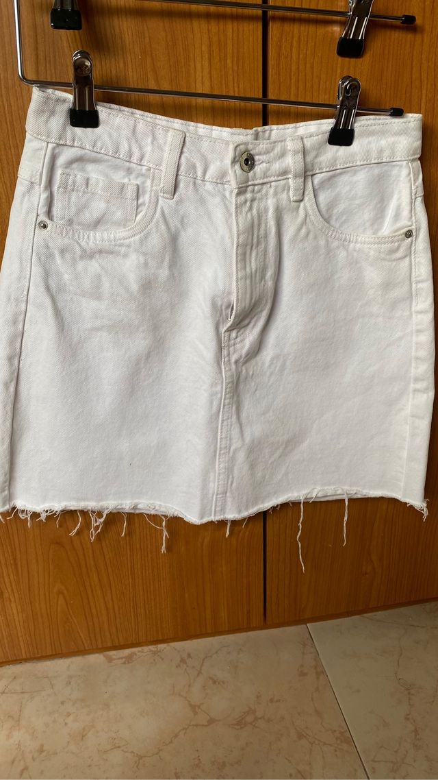 Falsa vaquera blanca