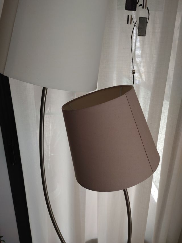 lámpara con diseño moderno