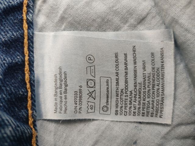 H&M. Shorts vaqueros COMO NUEVOS