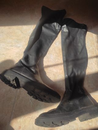 Botas altas Zara de segunda mano en WALLAPOP
