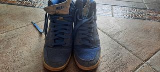 Bambas Nike Cuña Interior Azul de segunda mano por 12 EUR en Barcelona en  WALLAPOP