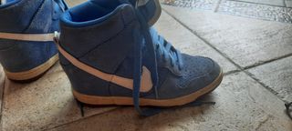 Bambas Nike Cuña Interior Azul de segunda mano por 12 EUR en Barcelona en  WALLAPOP