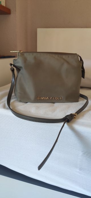 Bandolera Bimba y Lola nylon de segunda mano en WALLAPOP