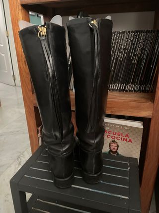 Botas altas Zara de segunda mano en WALLAPOP