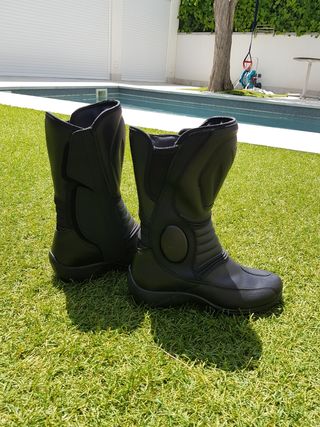 Botines Dainese de segunda mano en WALLAPOP