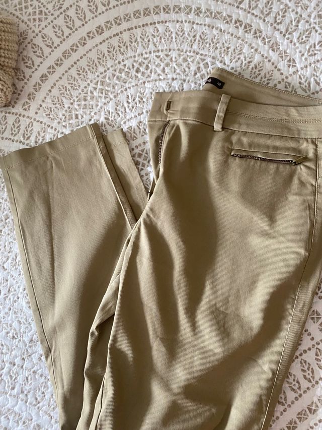 Pantalón beige AMITIE TALLA 42
