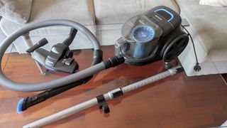 Aspiradora Philips FC9328\\/09 PowerPro Compact de segunda mano por 40 EUR  en Barcelona en WALLAPOP