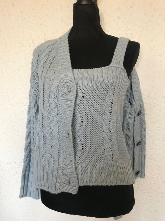 Conjunto de chaqueta y top de punto