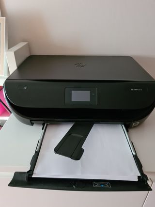Impresora multifunción HP ENVY 5010 negra de segunda mano por 30 EUR en  Badia del Vallès en WALLAPOP