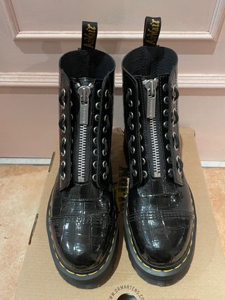 Dr Martens Sinclair de segunda mano por 130 EUR en Santa Marta de Ourense  en WALLAPOP