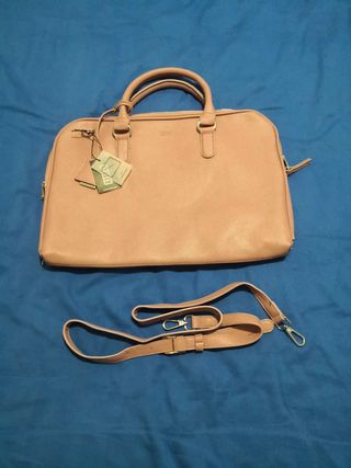 Bolso maletin mujer para pc de segunda mano por 20 EUR en Palma de Mallorca  en WALLAPOP