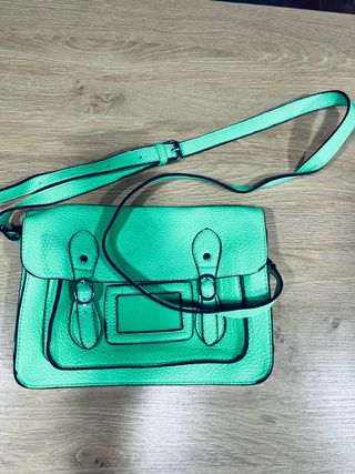 BOLSO SATCHEL VERDE FOSFORITO de segunda mano por 5 EUR en Igualada en  WALLAPOP