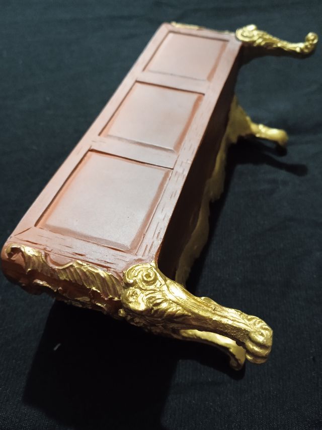 Cómoda de Antoine-Robert Gaudreau. A Escala 1/7