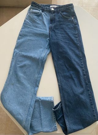 Pantalón dos colores Pull \u0026amp; Bear de segunda mano por 10 EUR en  Algeciras en WALLAPOP