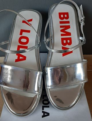 Sandalias Bimba y Lola originales nuevas de segunda mano por 65 EUR en  Mollet del Vallès en WALLAPOP