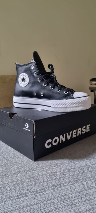 Converse doble suela de segunda mano en WALLAPOP