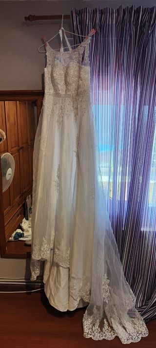Vestidos de novia segunda mano en San Sebastián de Los Reyes | WALLAPOP