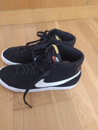 Bambas bota Nike estrenar, de segunda mano por 50 EUR en Sabadell en  WALLAPOP