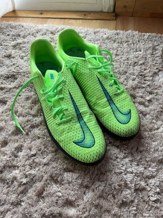 Botas fútbol talla 46 de segunda mano por 40 EUR en Montcada i Reixac en  WALLAPOP