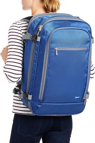 Convertible maleta cabina \\/ mochila 55x35x20 de segunda mano por 51 EUR en  Zaragoza en WALLAPOP