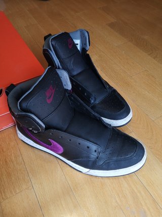 Botas casual Nike mujer. de segunda mano por 9 EUR en Madrid en WALLAPOP
