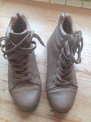 Botines número 37 de segunda mano en Madrid en WALLAPOP
