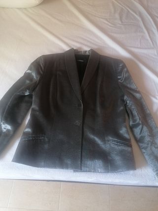 Americana mujer de fiesta, gris brillante de segunda mano por 10 EUR en  Palma de Mallorca en WALLAPOP