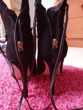 Botines verano de segunda mano por 25 EUR en La Alberca en WALLAPOP