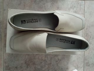 Zapatos súper cómodos Pitillos. de segunda mano por 30 EUR en Málaga en  WALLAPOP